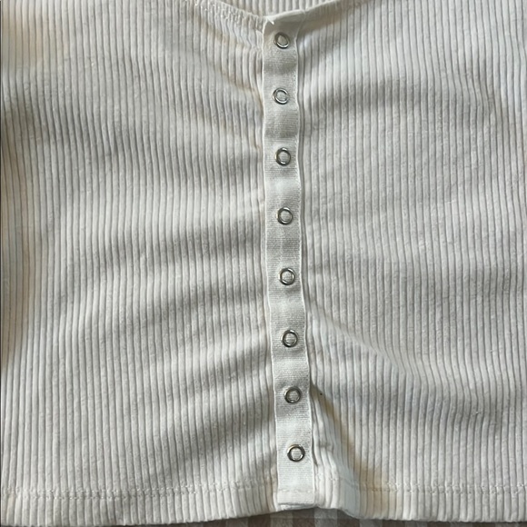 White Ribbed Button-Up Top - Picture 7 of 9
